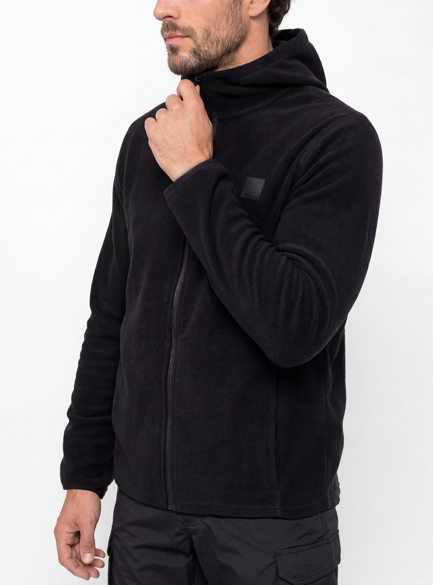 Polar con Capucha Hombre Maipo color Negro