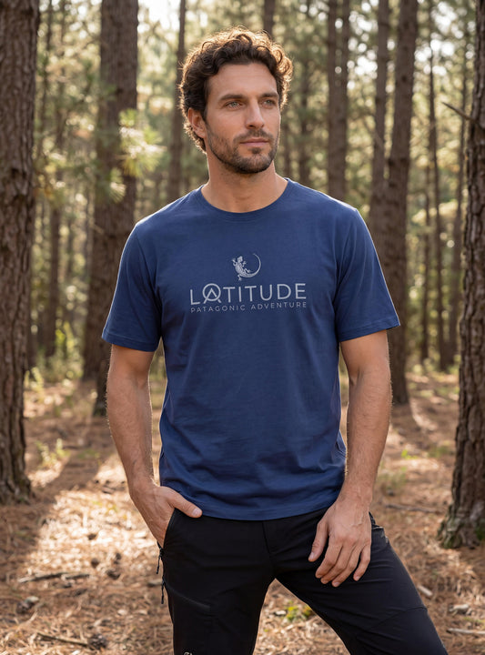 Polera Estampada Hombre Pumalín color azul