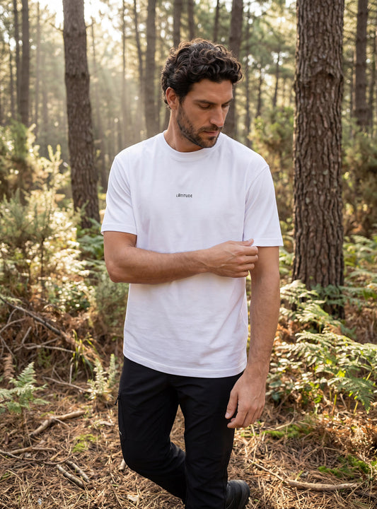 Polera Estampada Hombre Pumalín color blanco