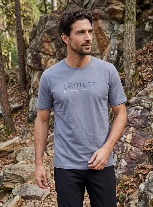 Polera Estampada Hombre Pumalín color gris
