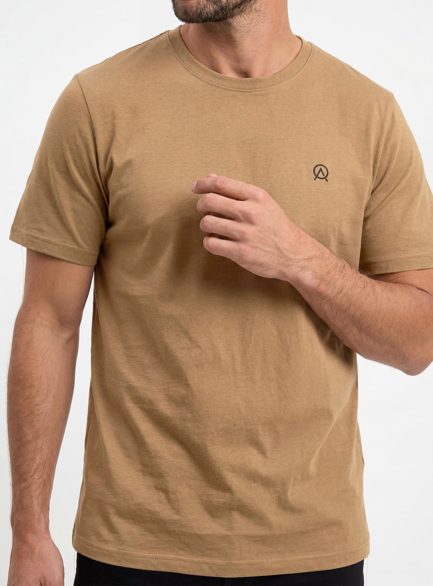 Polera Estampada Hombre Pumalín color mostaza