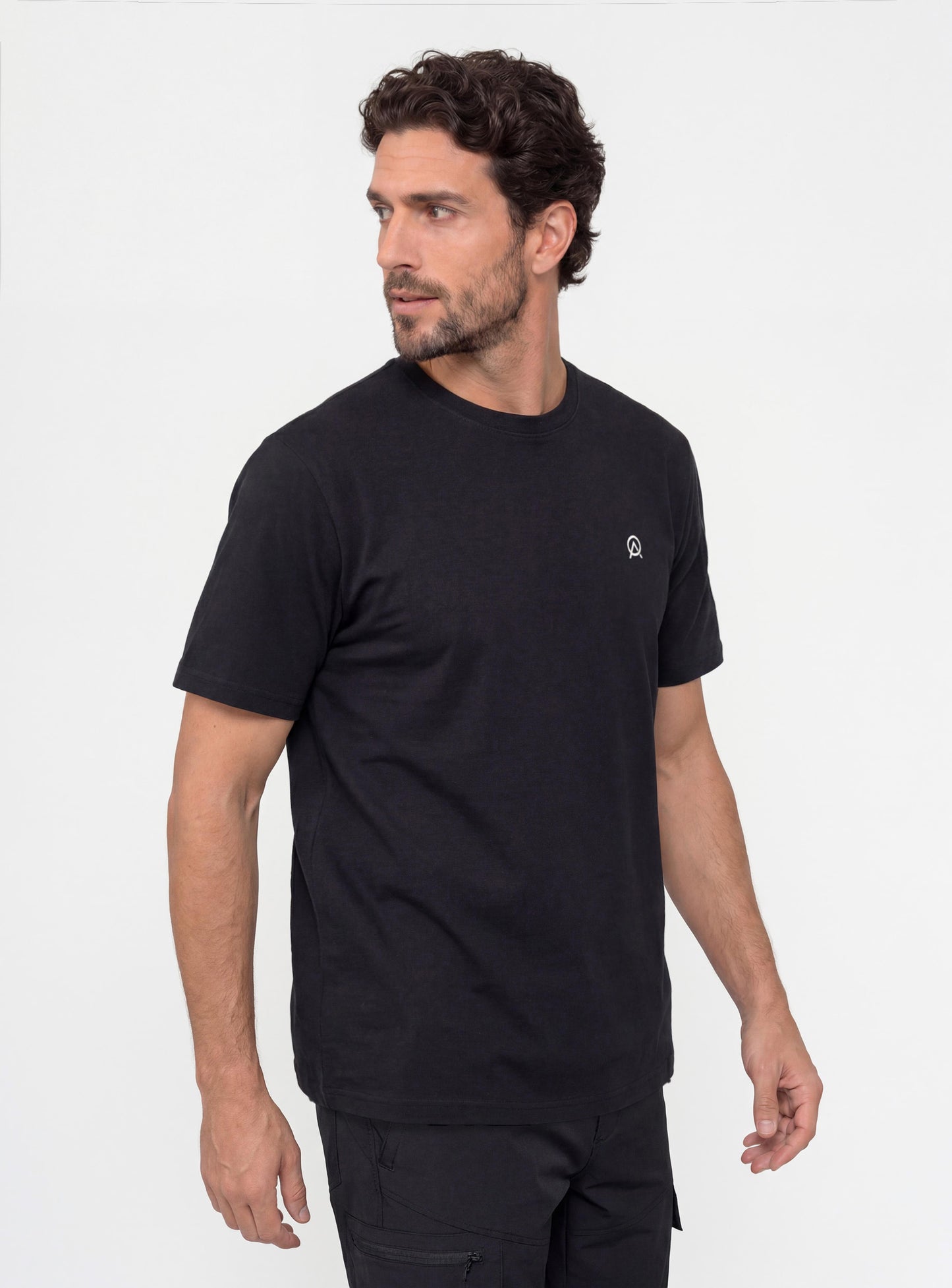 Polera Estampada Hombre Pumalín color Negro