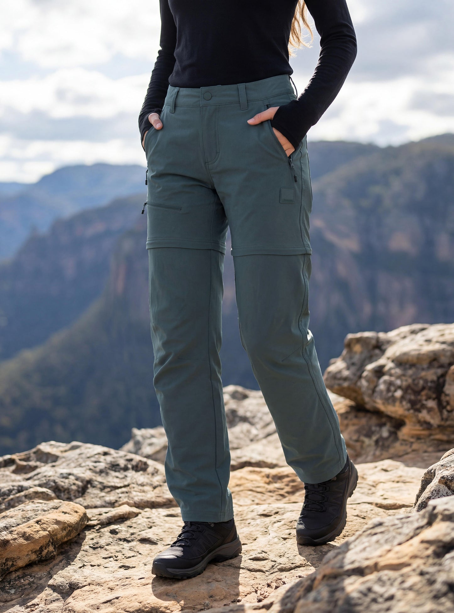 Pantalón Desmontable Mujer Cochamó color verde